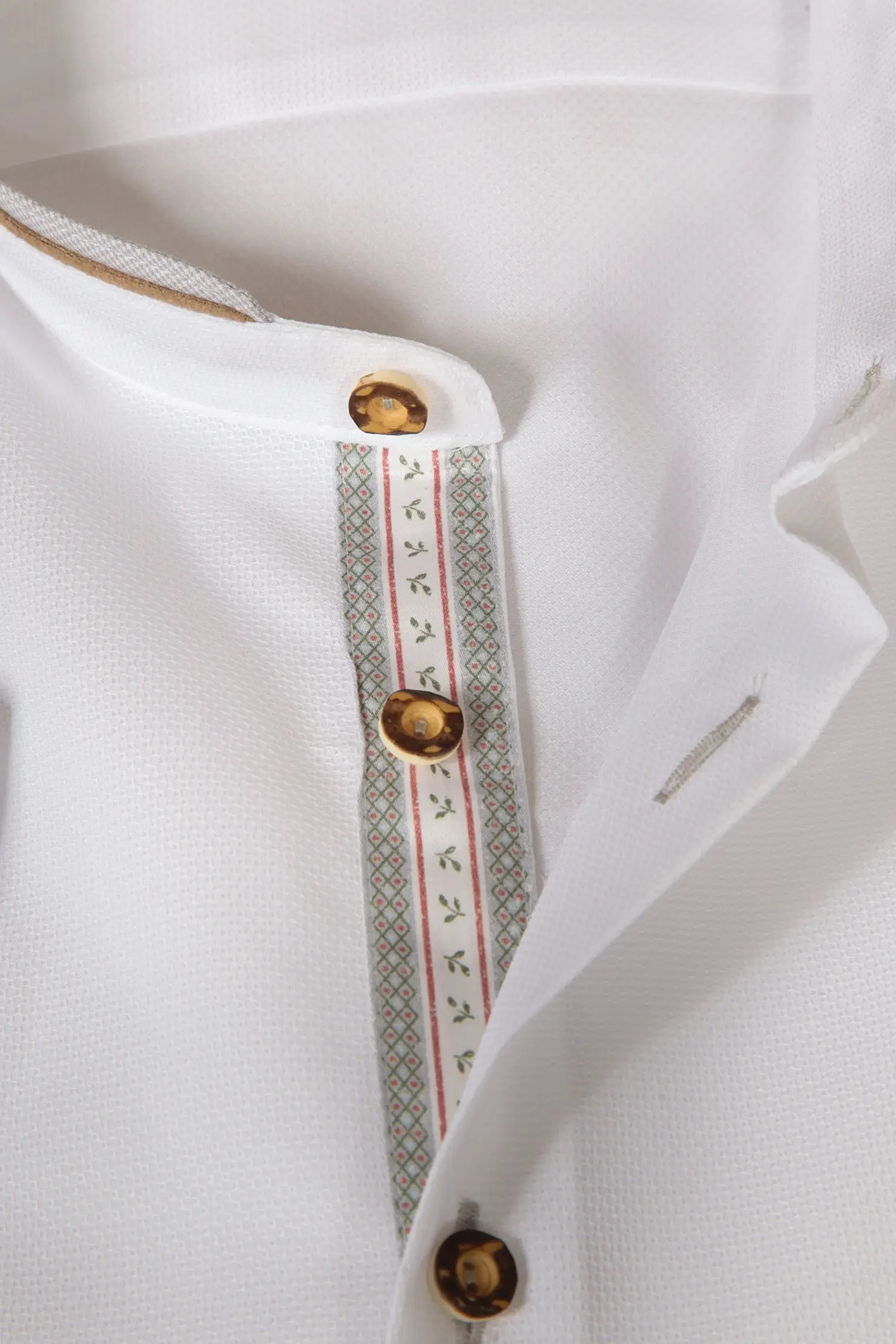 Arido Trachtenhemd in weiß mit hellgrauen Details Knopfleiste