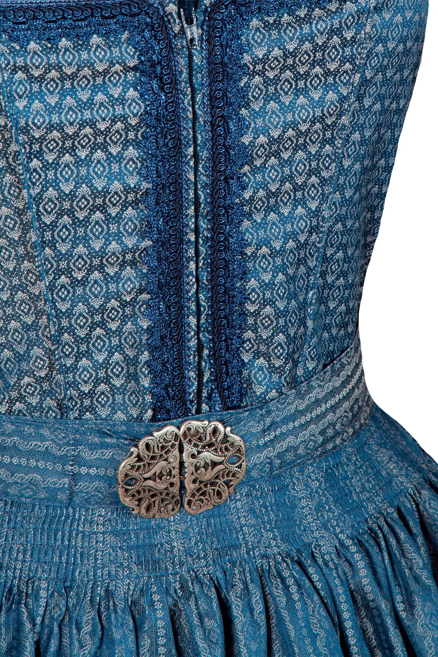 3097-1735-BL8-23-03b-3909b Dirndl in dunkelblau mit Schmuckschließe - Detail Mieder