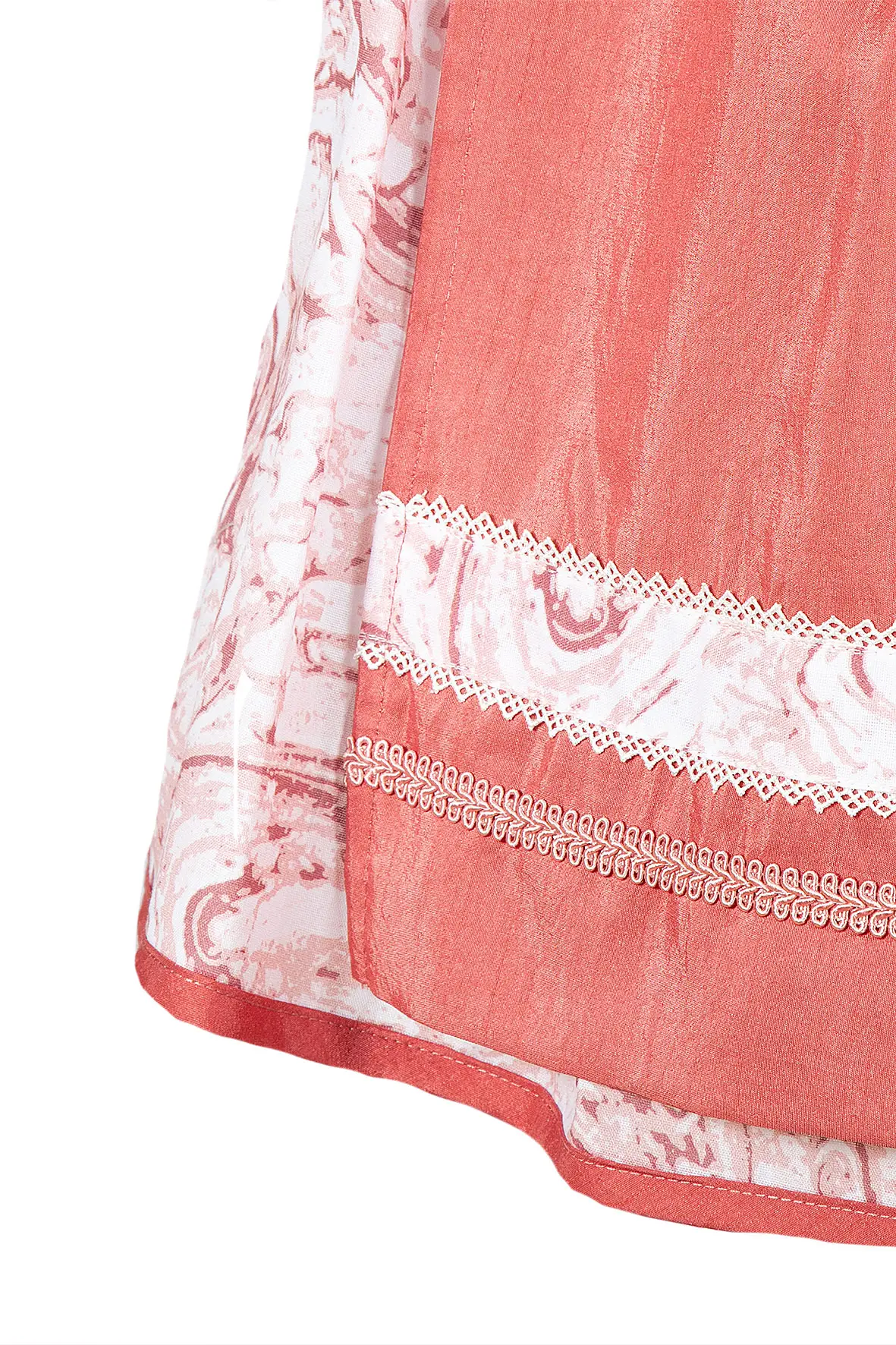 Auffälliges Dirndl von Gamsbock in rosa / rosewood - Detail Rock