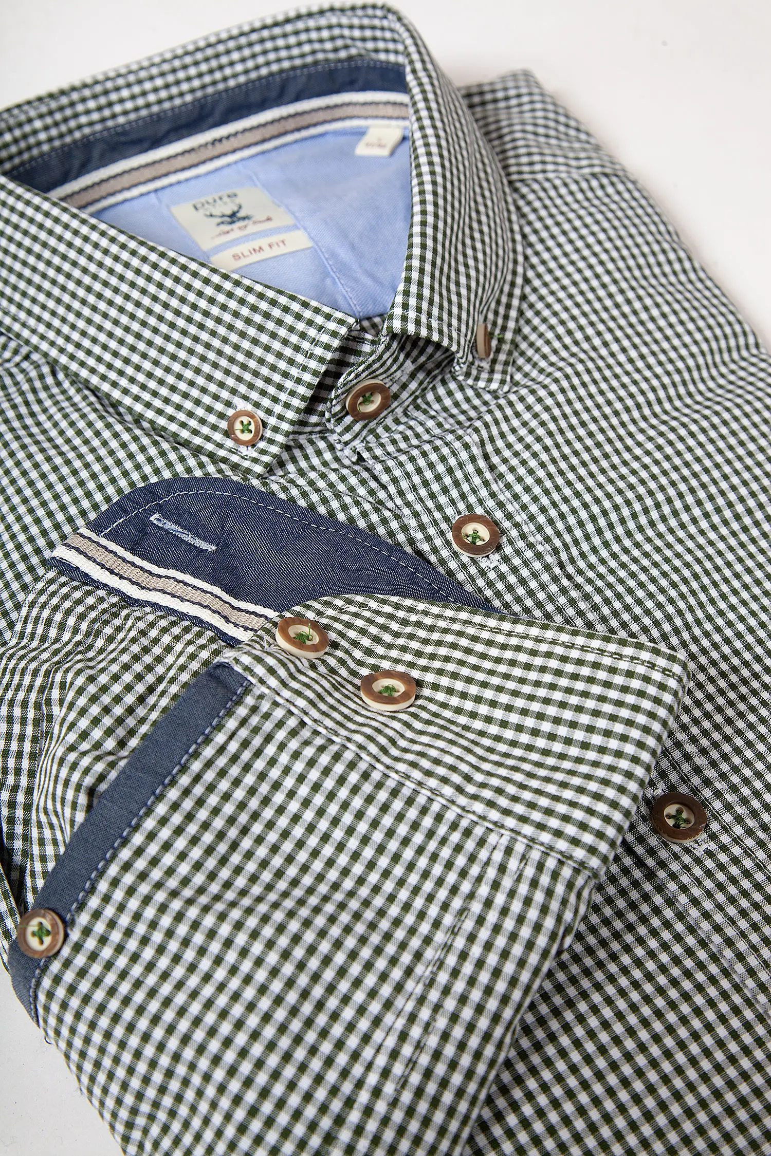 Trachtenhemd kleinkariert in dunkelgrün von Pure - Detail Ärmel