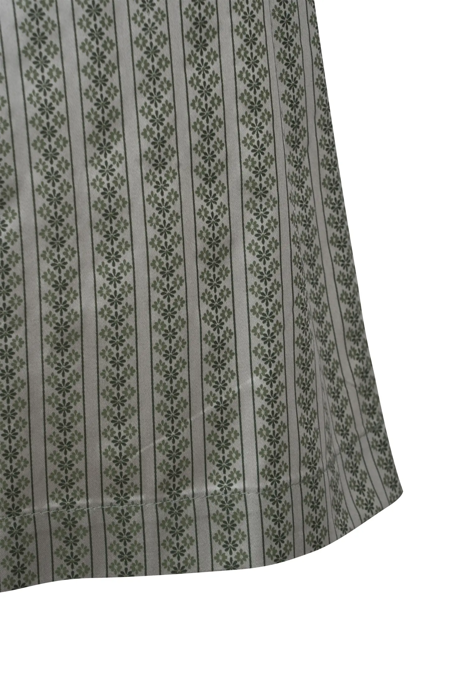 Dirndlschürze in salbei 85 cm Dirndlschürze in salbei 85 cm - Detail