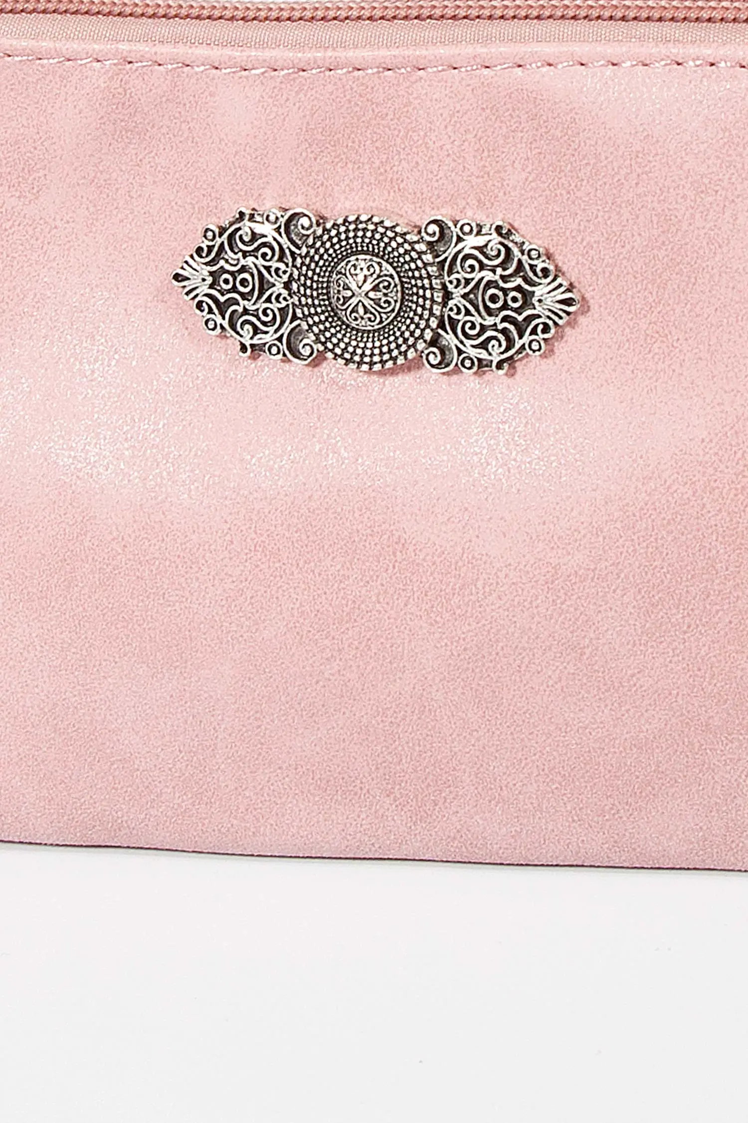 Trachtentasche klein in rosa Kleine Trachtentasche in rosa zum umhängen Detail