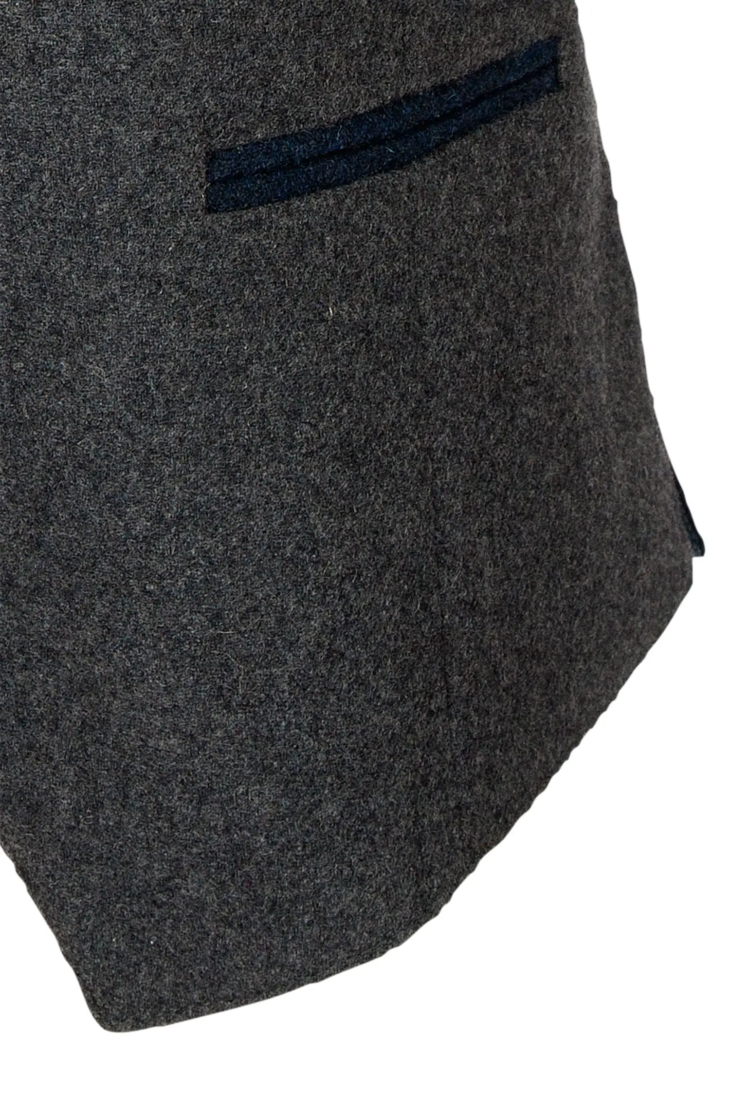 trachtenweste-loden-anthrazit-1343-1038-an7-19-05b-0239-d Trachtenweste Sirius aus Loden in anthrazit Detail