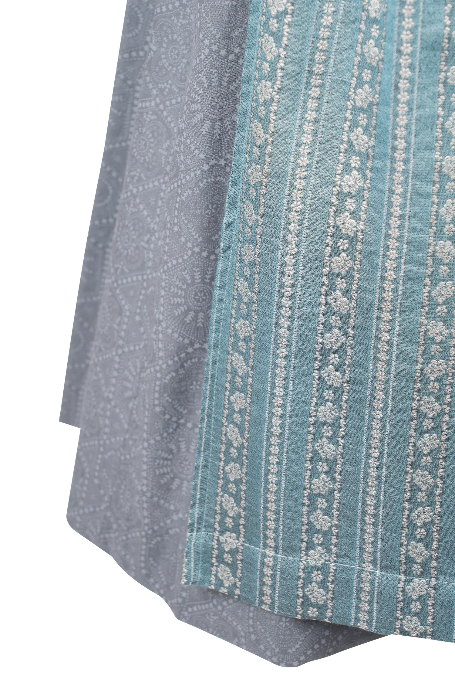 3097-1754-tk5-23-09-2802927 Gamsbock Dirndl Barbara in petrol - Detail Rock